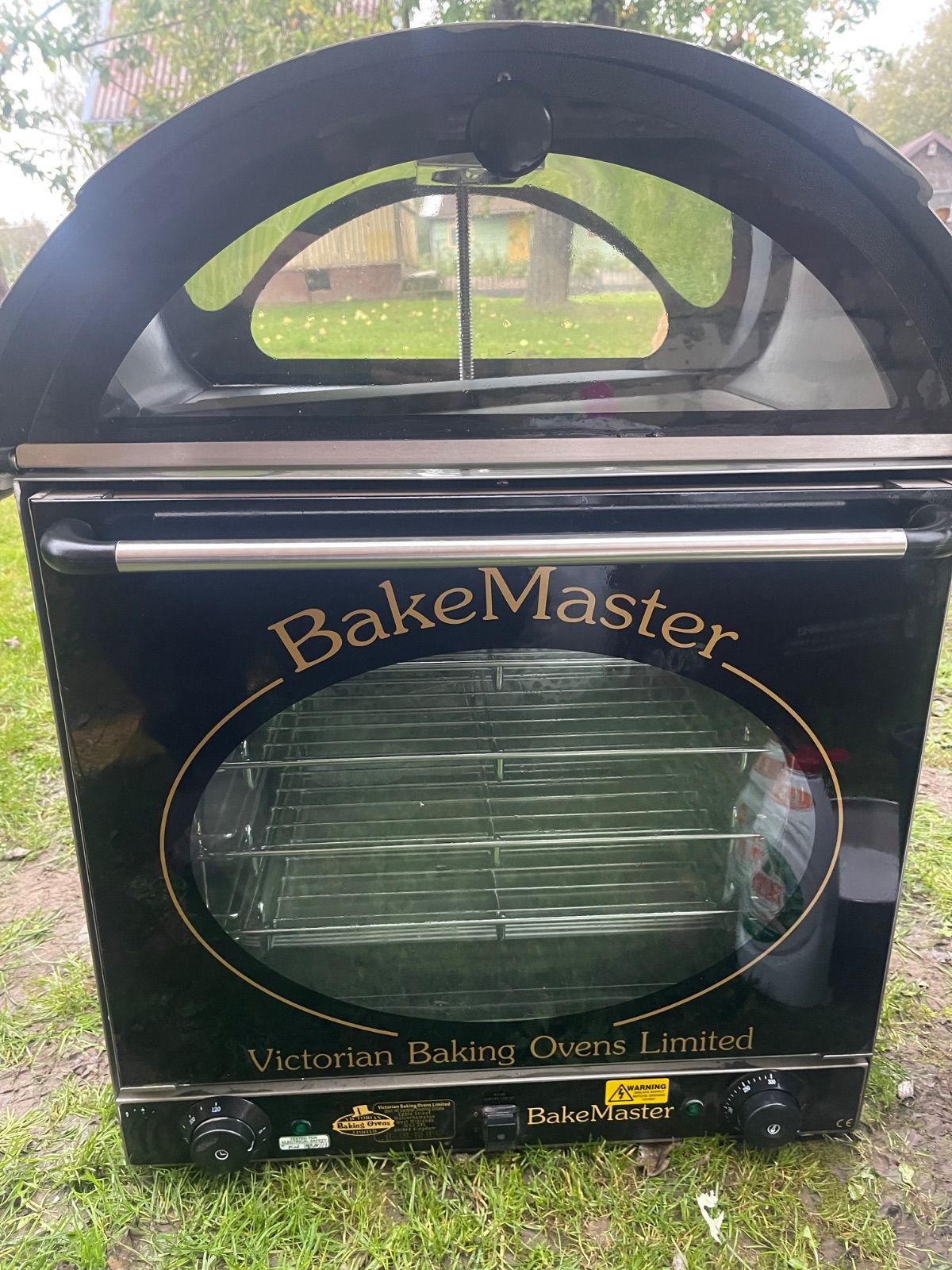 „Viktorian Baking Ovens Limited“