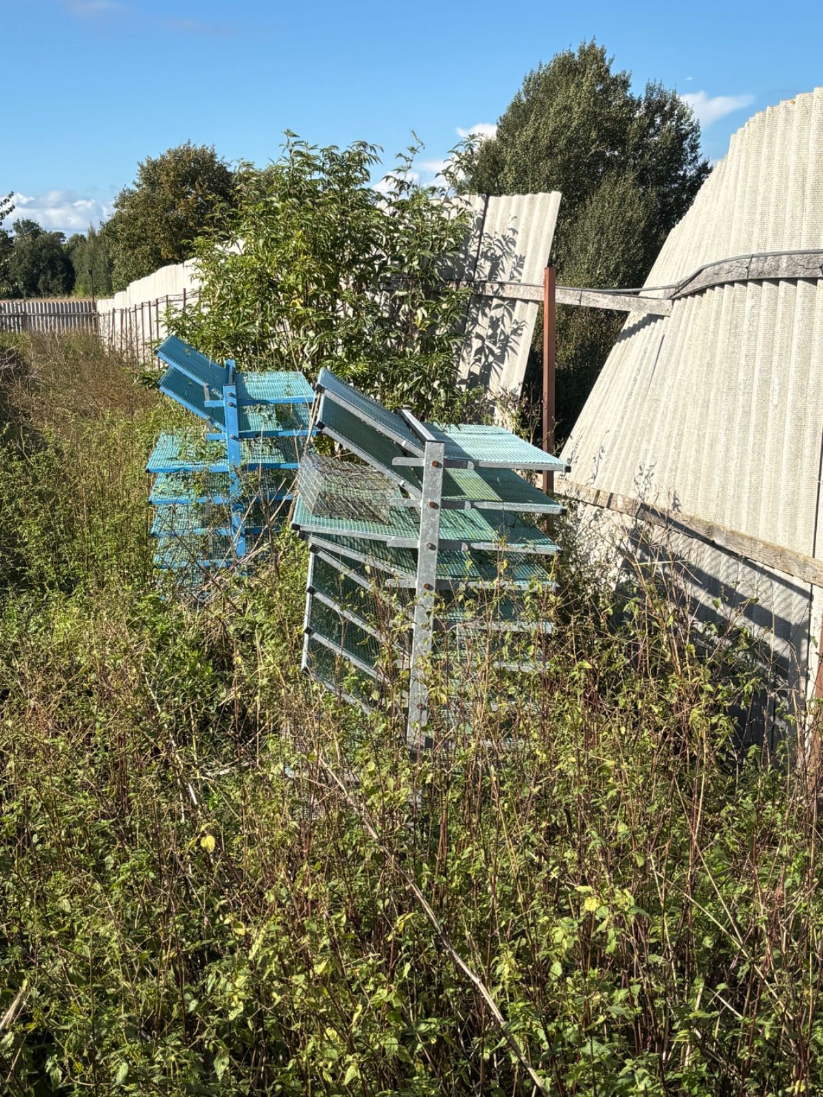 Ūdeļu fermas būru plaukti - kažokzvēru fermu aprīkojums