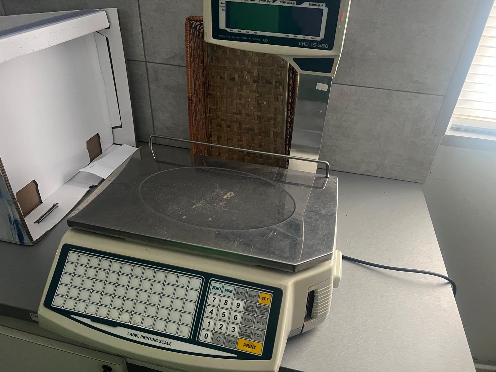 Etiķešu svari CHD LS-580, 6/15 kg, ar iebūvētu printeri