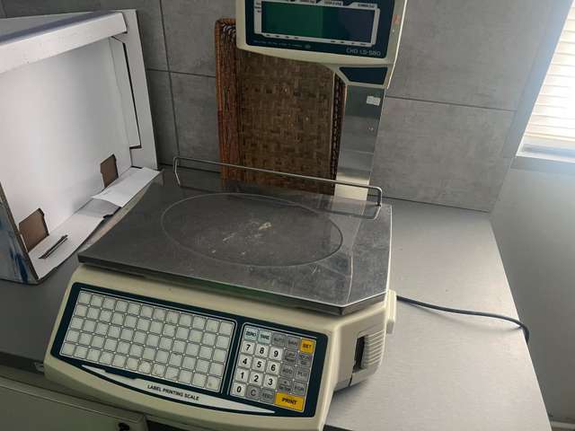 Etiķešu svari CHD LS-580, 6/15 kg, ar iebūvētu printeri