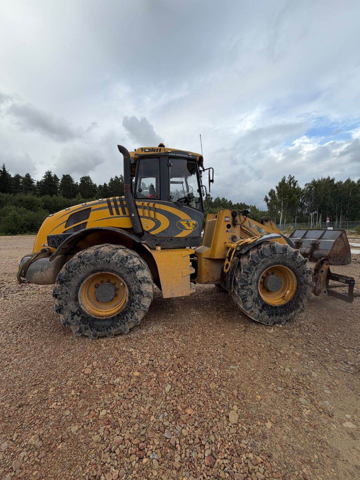 Frontālais iekrāvējs Venieri, 2005, 112 kW, 12,6 t, 6924 motorstundas