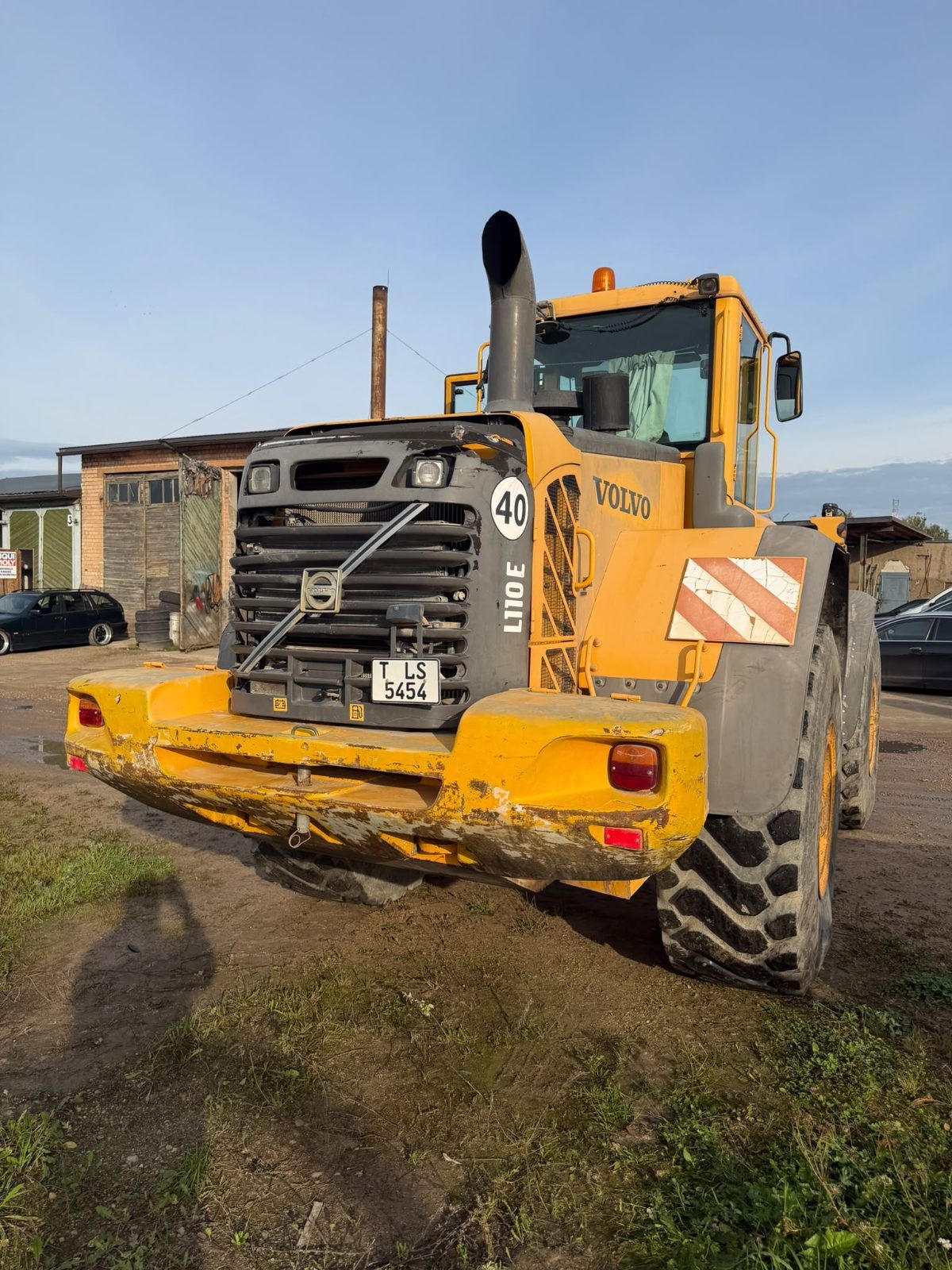 Volvo L110E, 2007, 169 kW, ar kausu un dakšām, 18 740 motorstundas